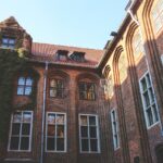 toruń miasto cegły budynki